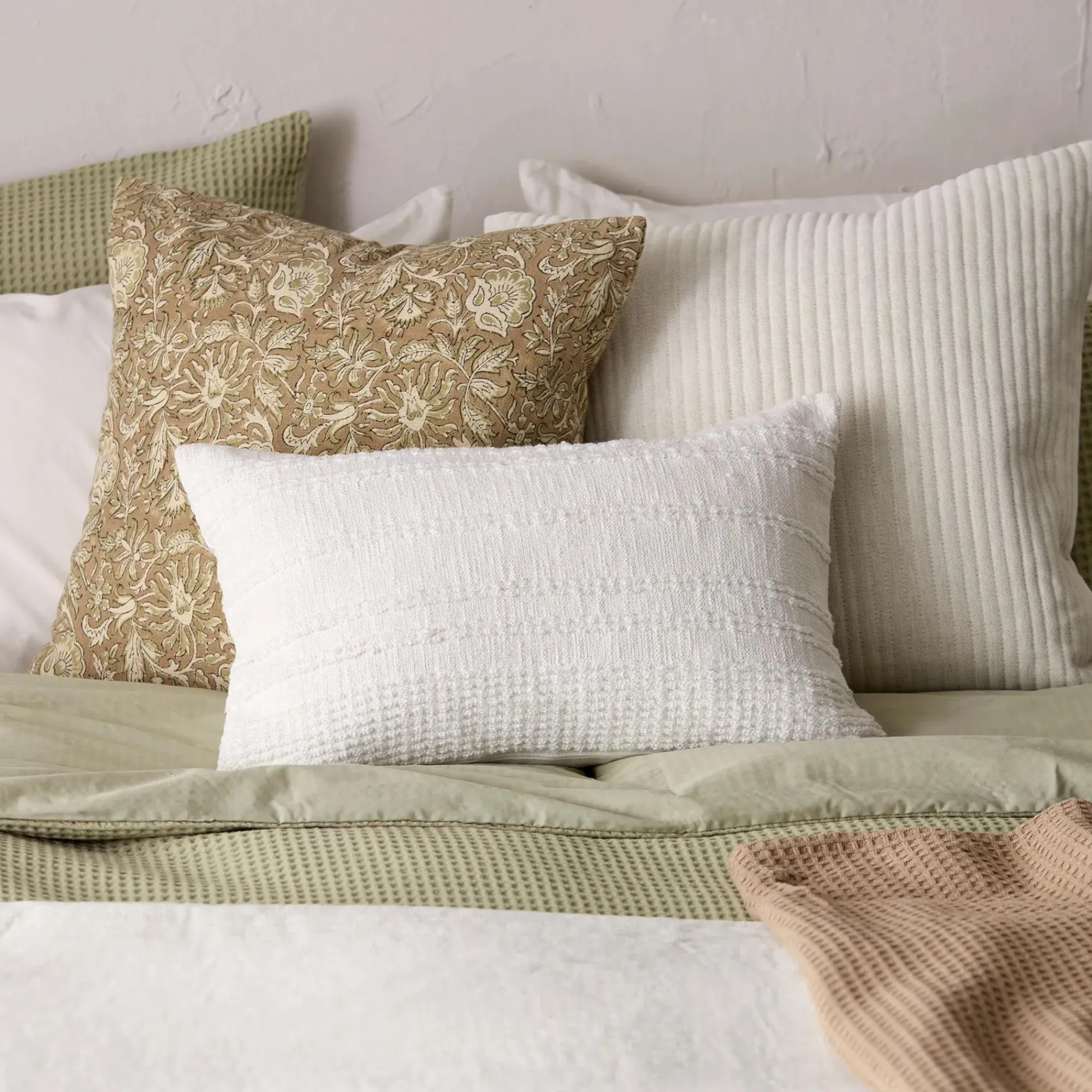 Sale Bouclair Ann Decorative Pillow