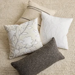 Outlet Bouclair Calla Decorative Pillow