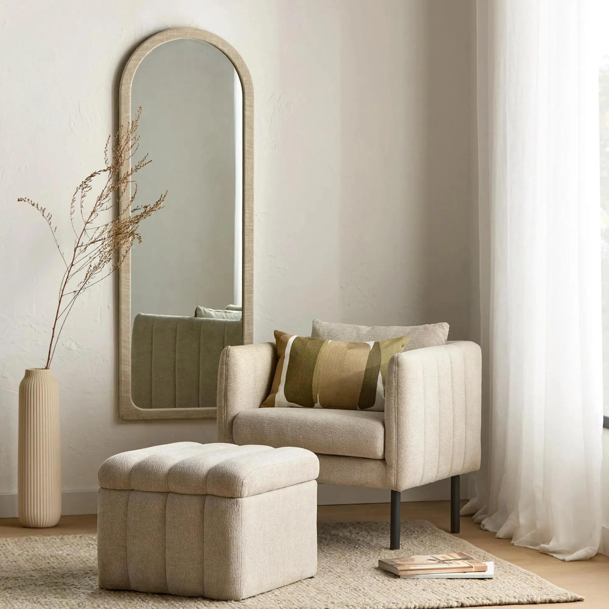 Outlet Bouclair Ceramic Engraved Floor Vase