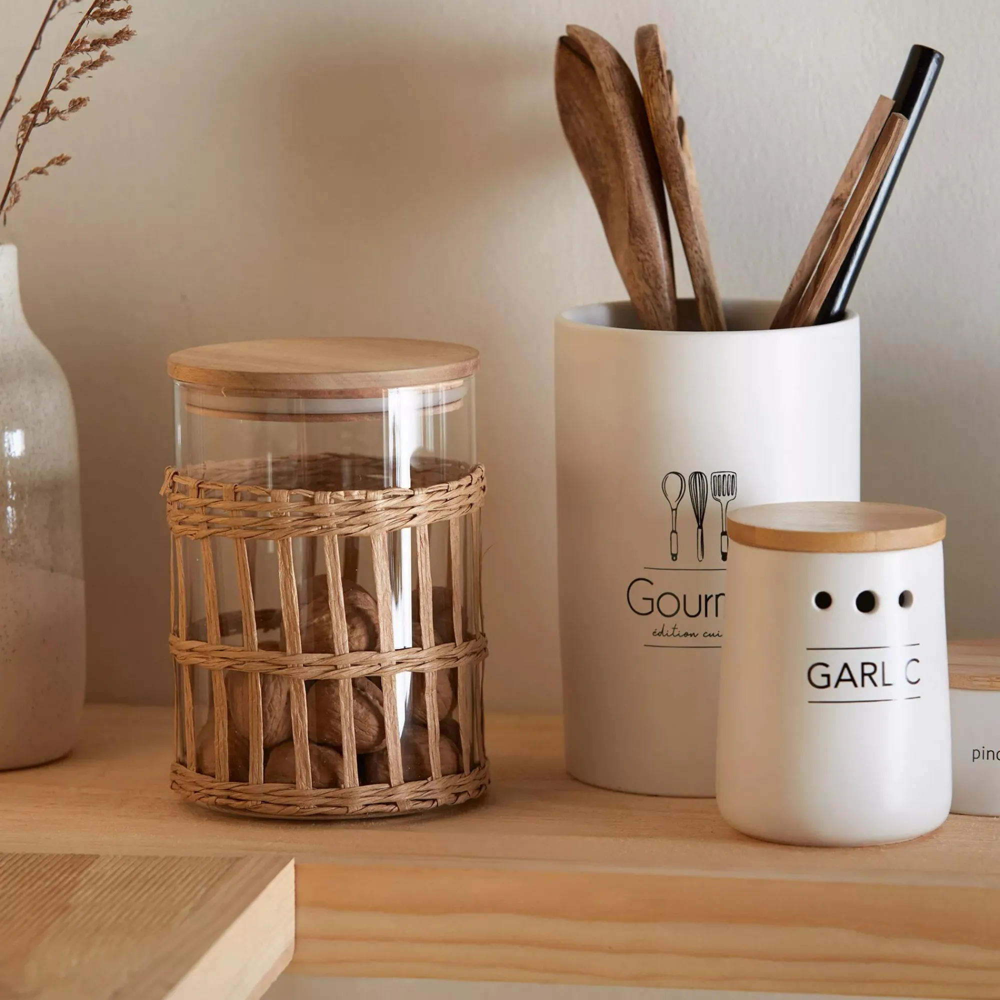 Online Bouclair Ceramic Garlic Container