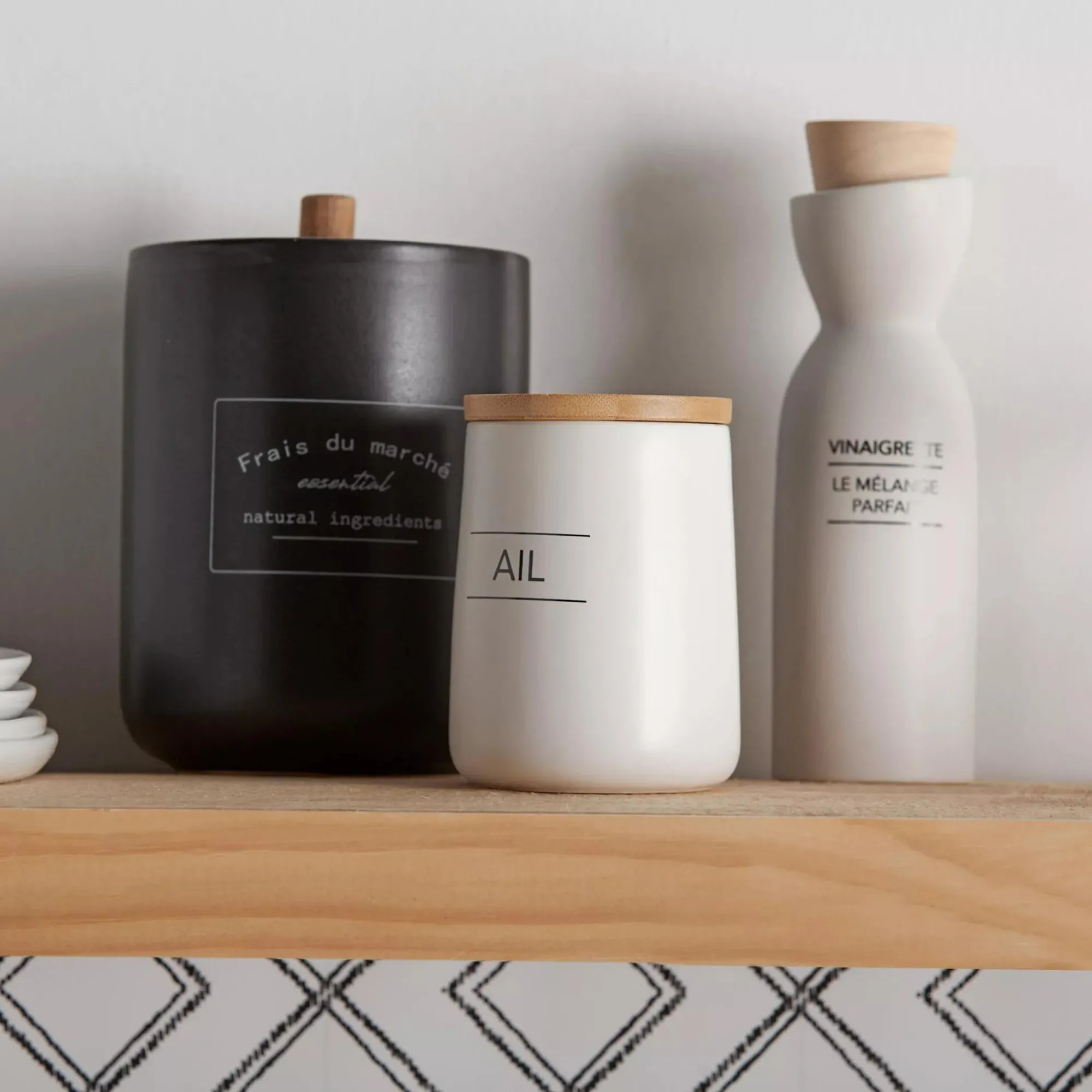 Online Bouclair Ceramic Garlic Container