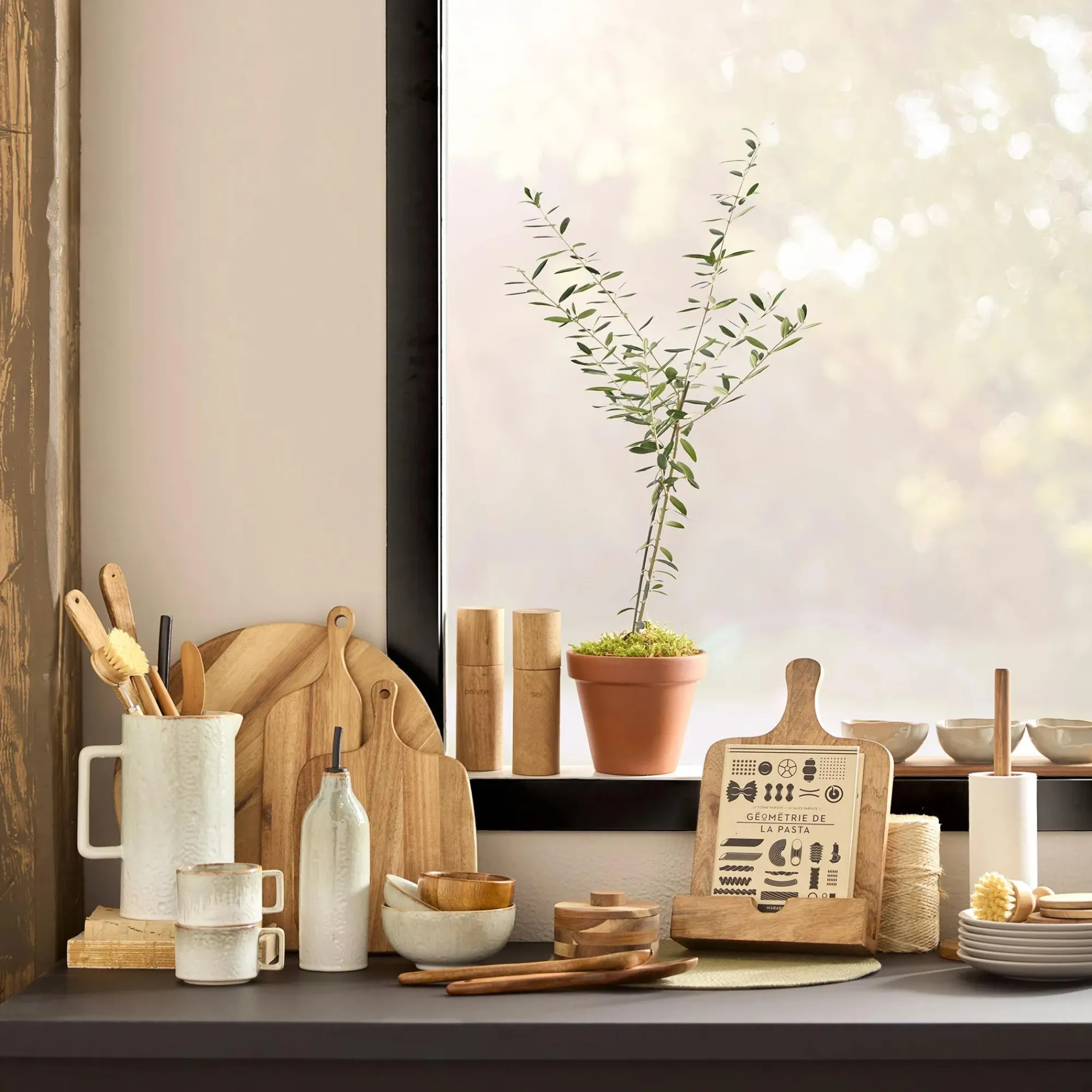 Outlet Bouclair Ceramic Pitcher