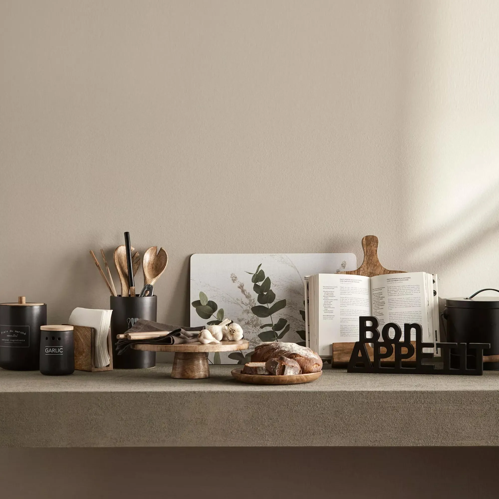 Sale Bouclair Decorative Words Bon Appetit 36 x 14.25 cm.