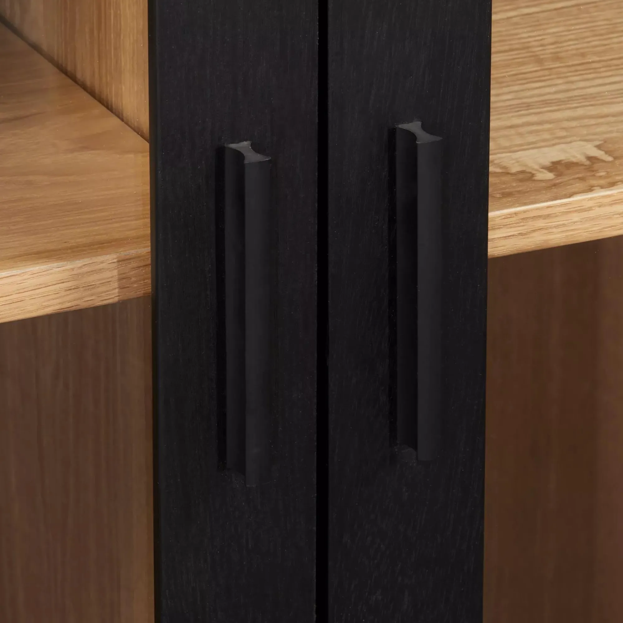 Best Bouclair 3-Door Black Wooden Buffet