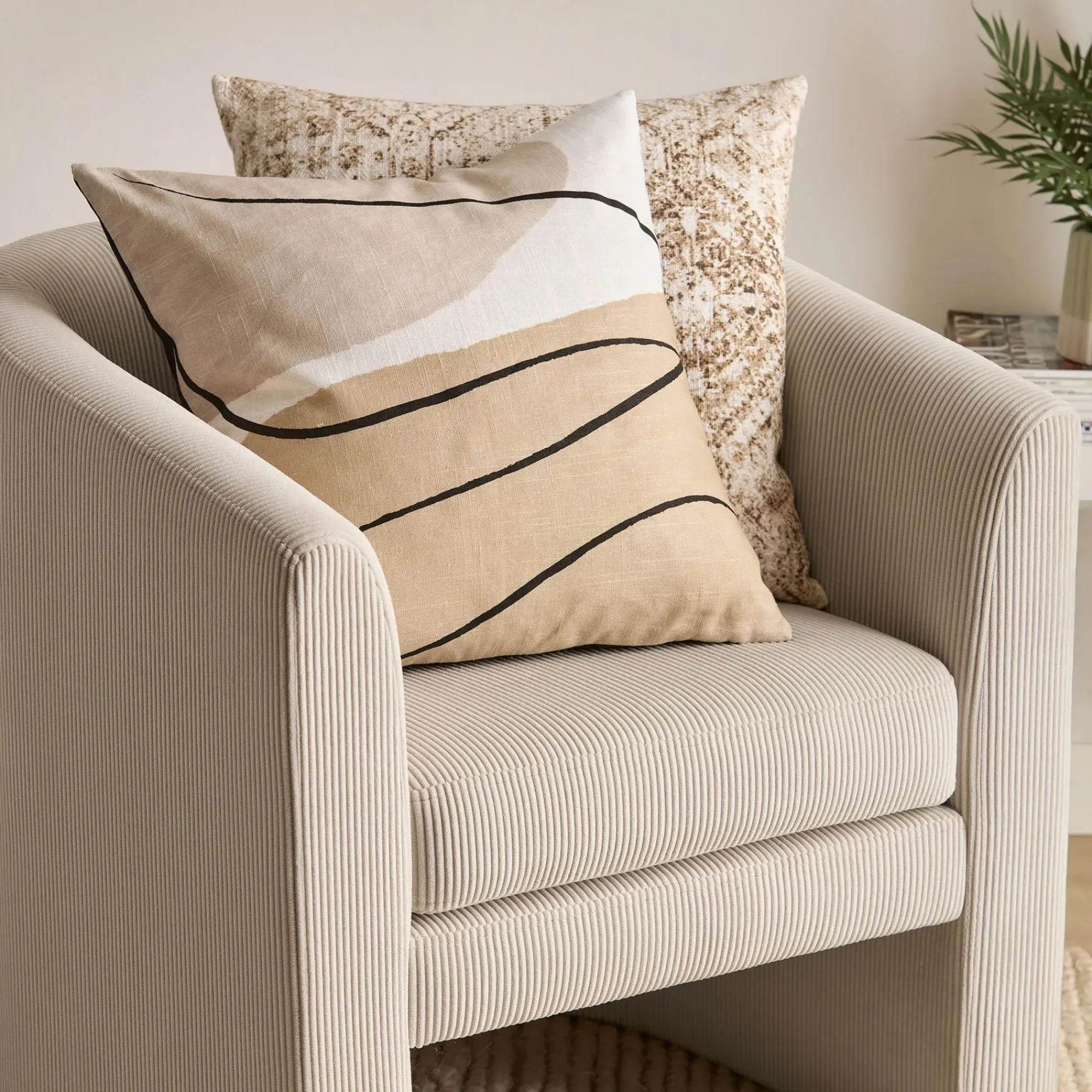 Outlet Bouclair Fabric Accent Chair
