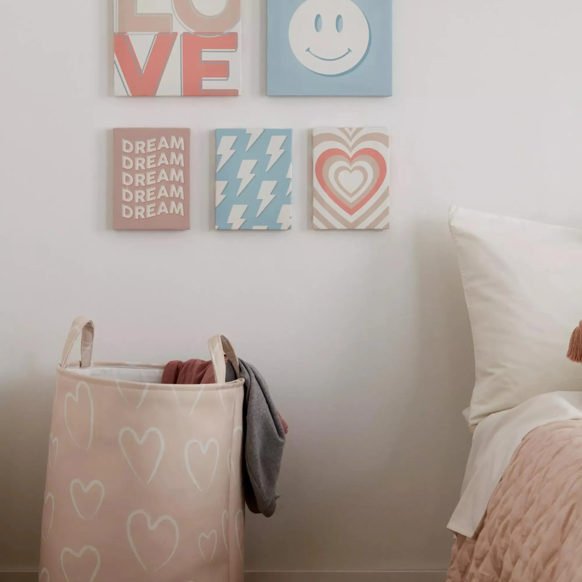 Online Bouclair Heart Pattern Hamper