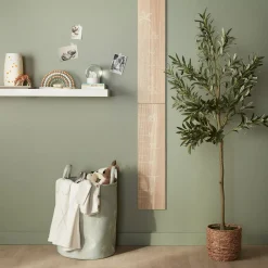 Hot Bouclair Height Measuring Wall Chart