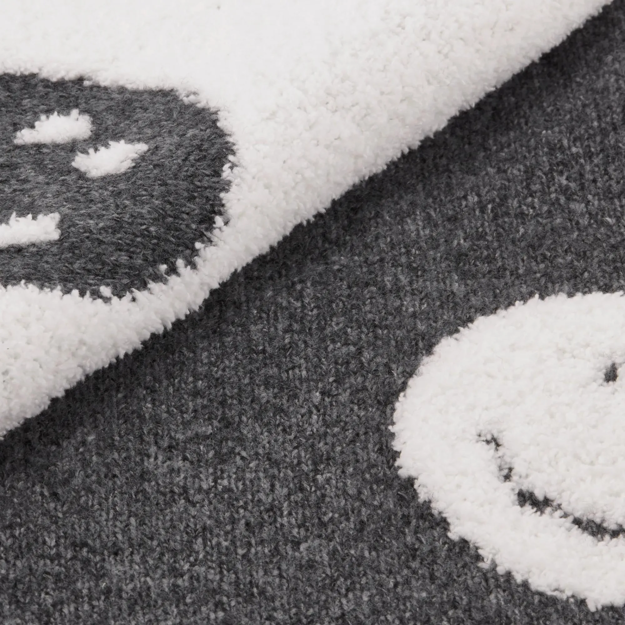 Clearance Bouclair Hokke Happy Face Reversible Throw