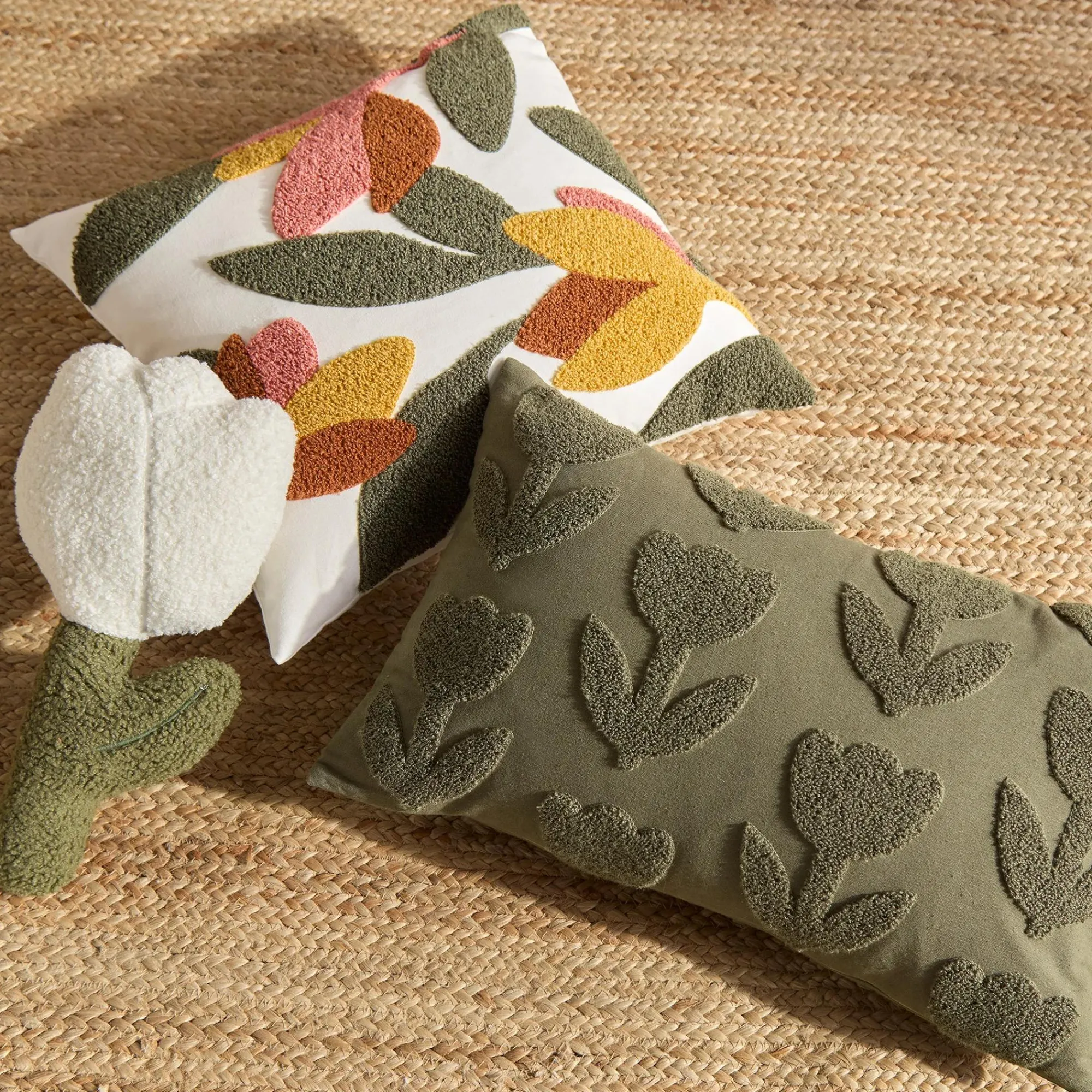 Outlet Bouclair Irina Decorative Pillow