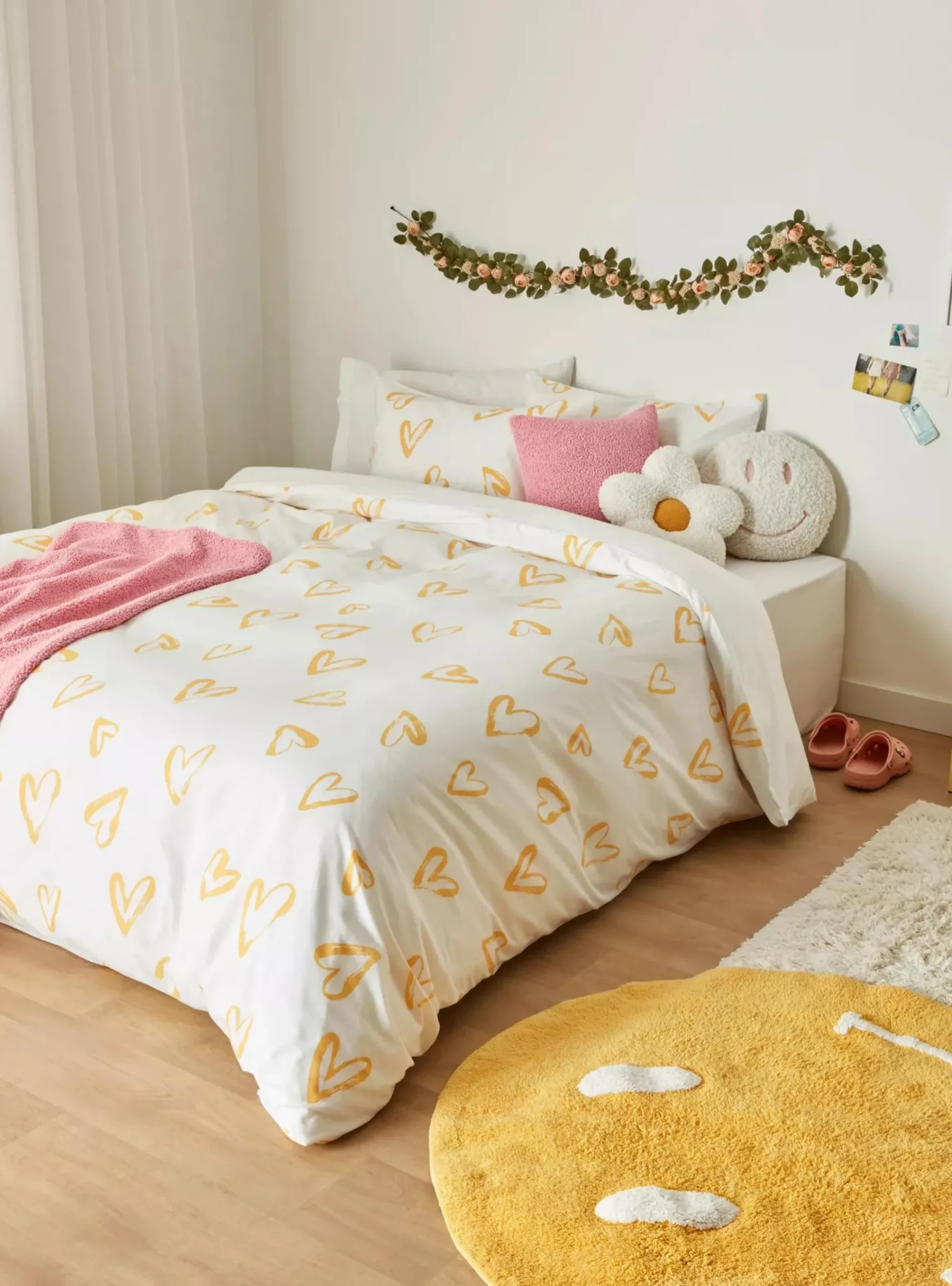 Online Bouclair LED Floral Garland