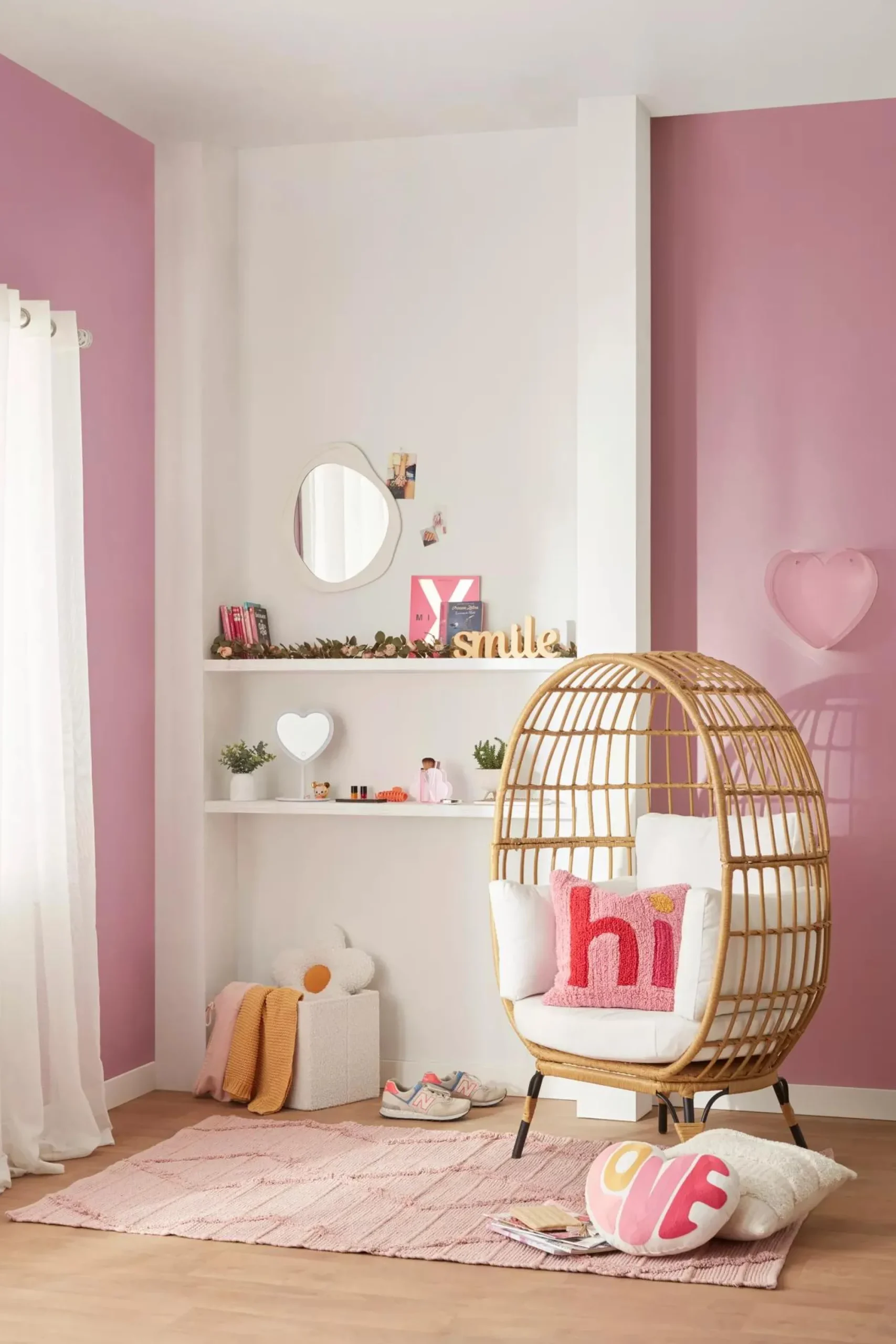 Best Bouclair LED Heart-Shaped Table Mirror