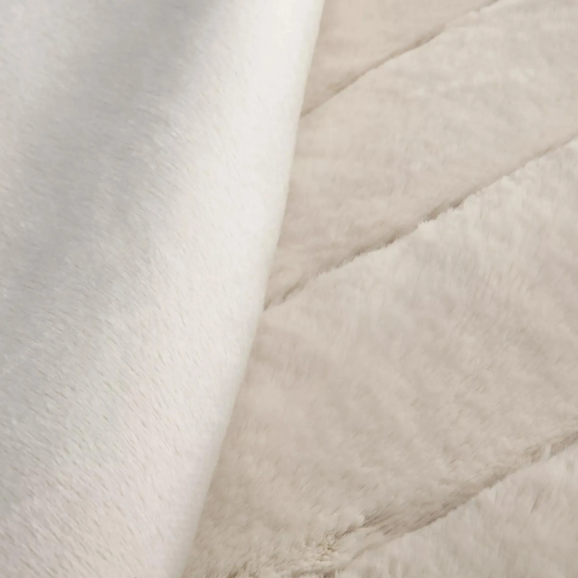 Best Bouclair Oatmeal Cougar Faux Fur Throw