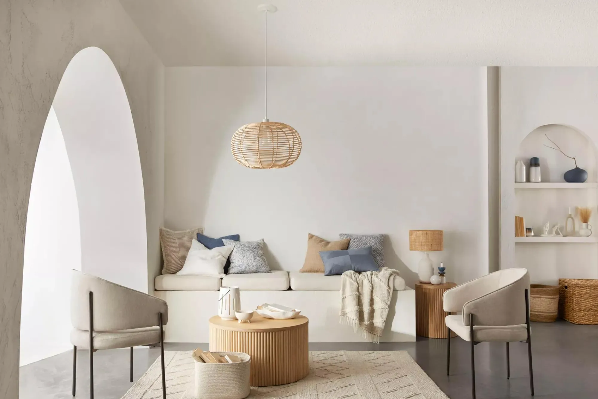 Discount Bouclair Pampas Bouquet in Vase