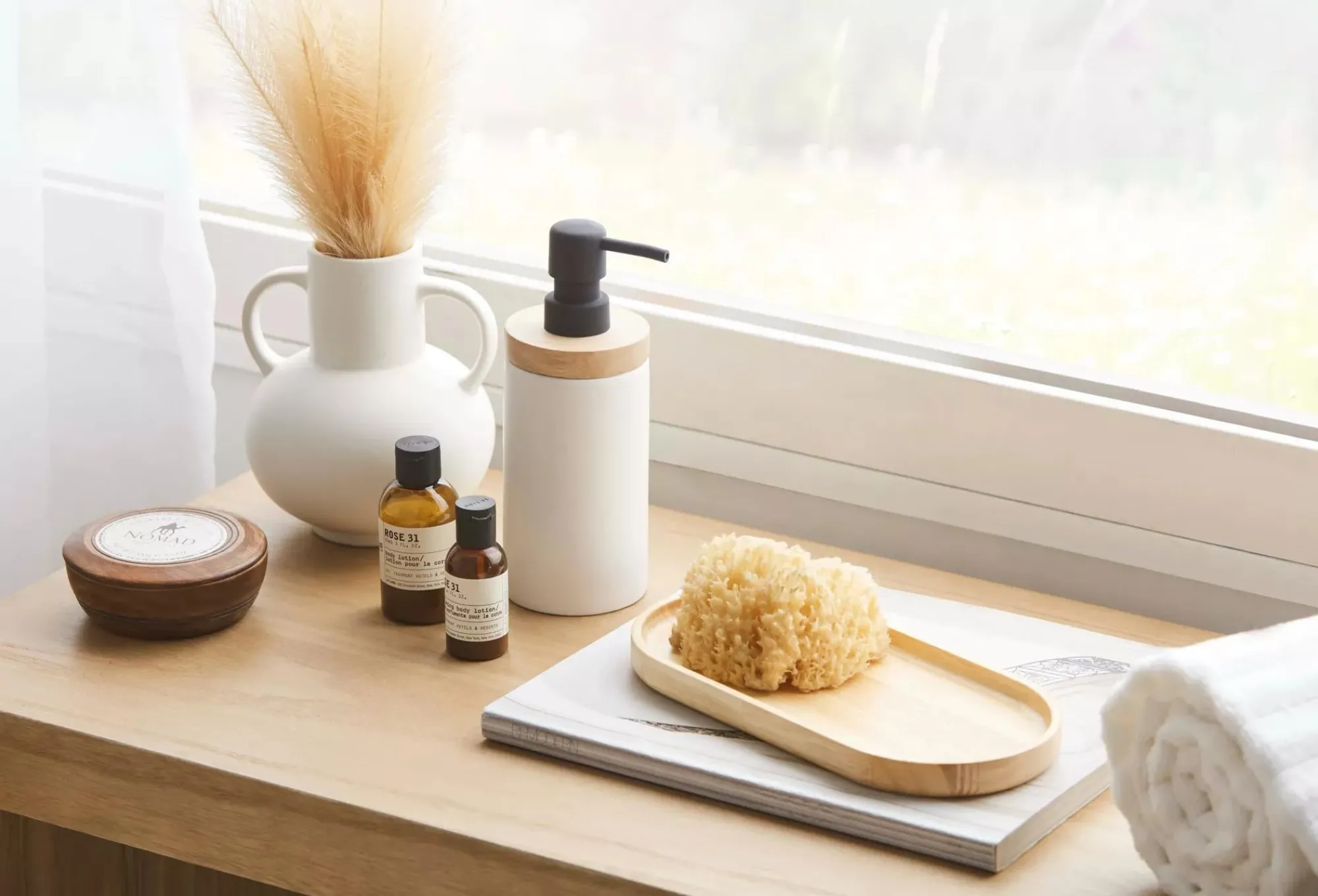 Discount Bouclair Pampas Bouquet in Vase