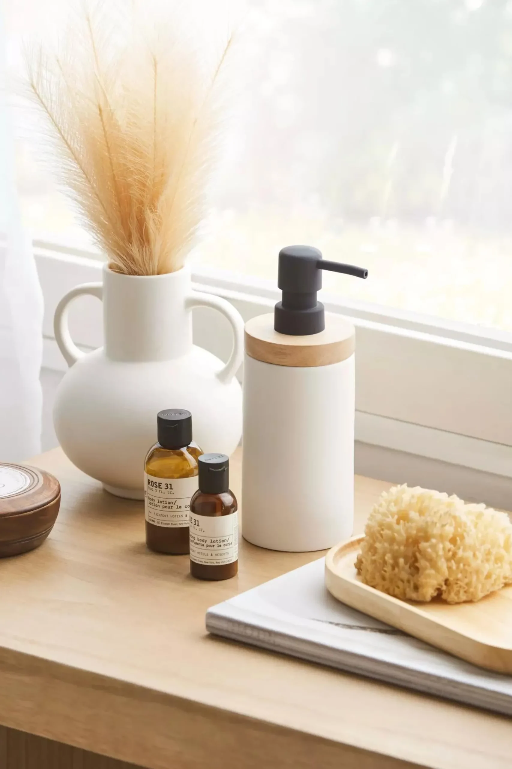 Discount Bouclair Pampas Bouquet in Vase