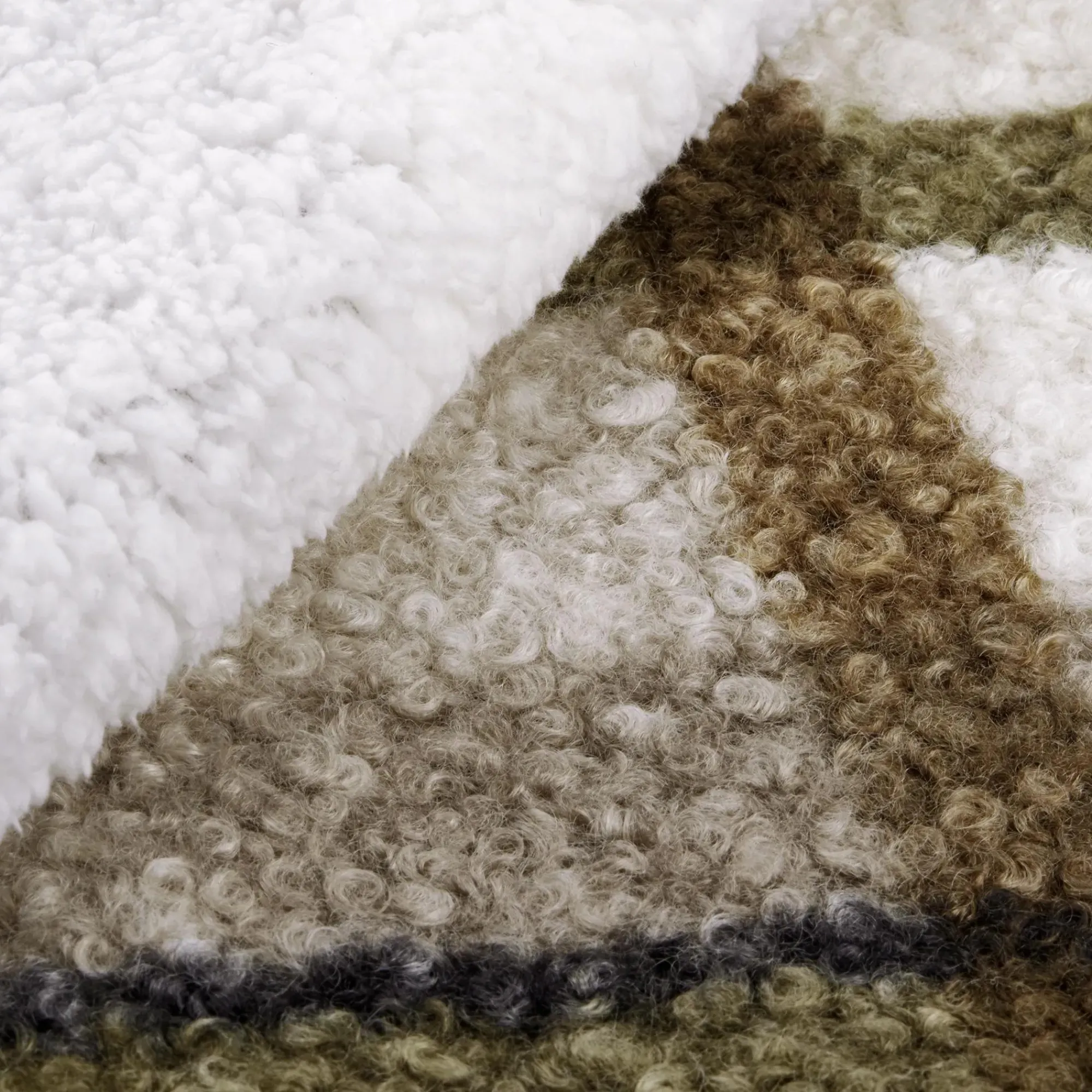 Clearance Bouclair Ramsay Plaid Throw