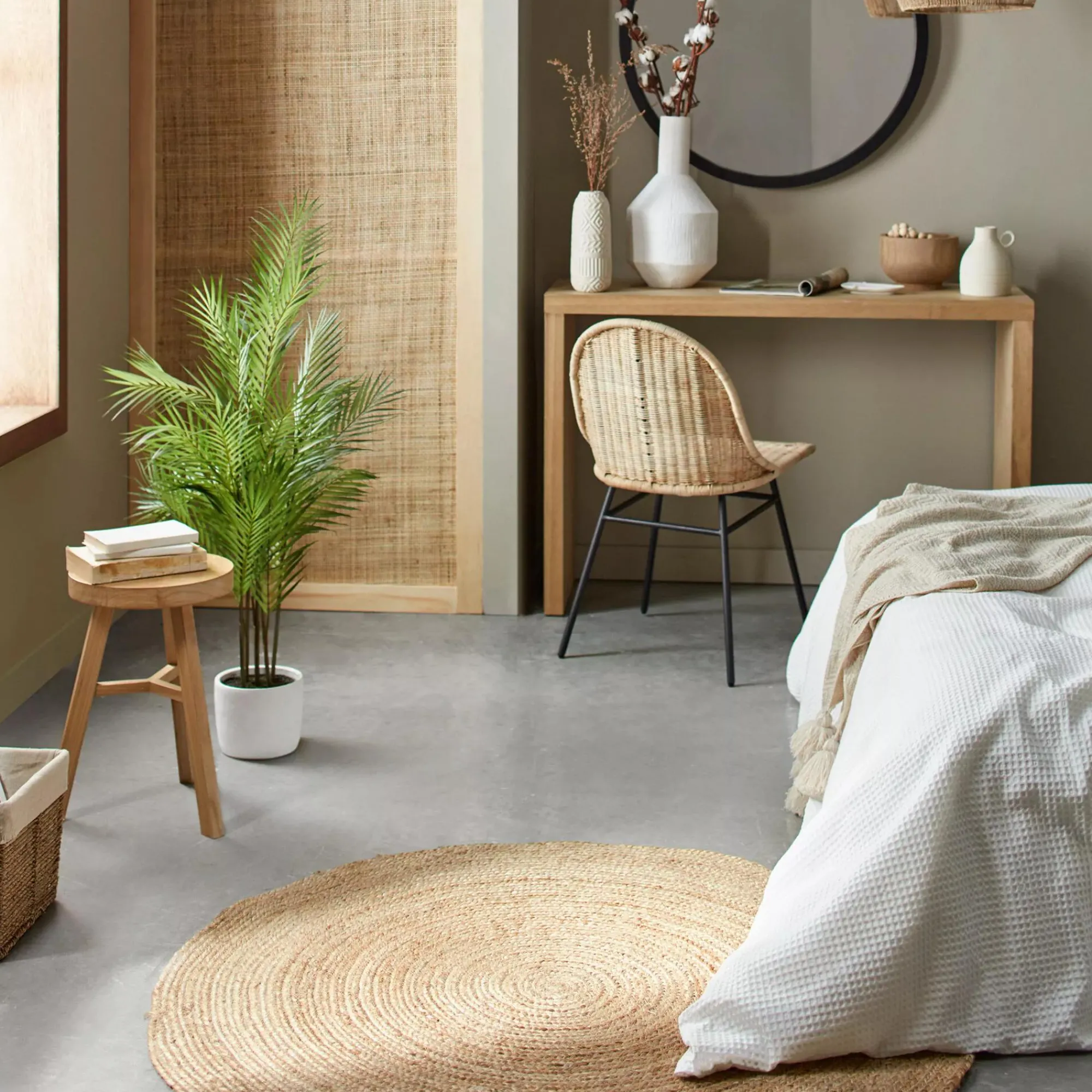 Bouclair Round Solid Jute Rug