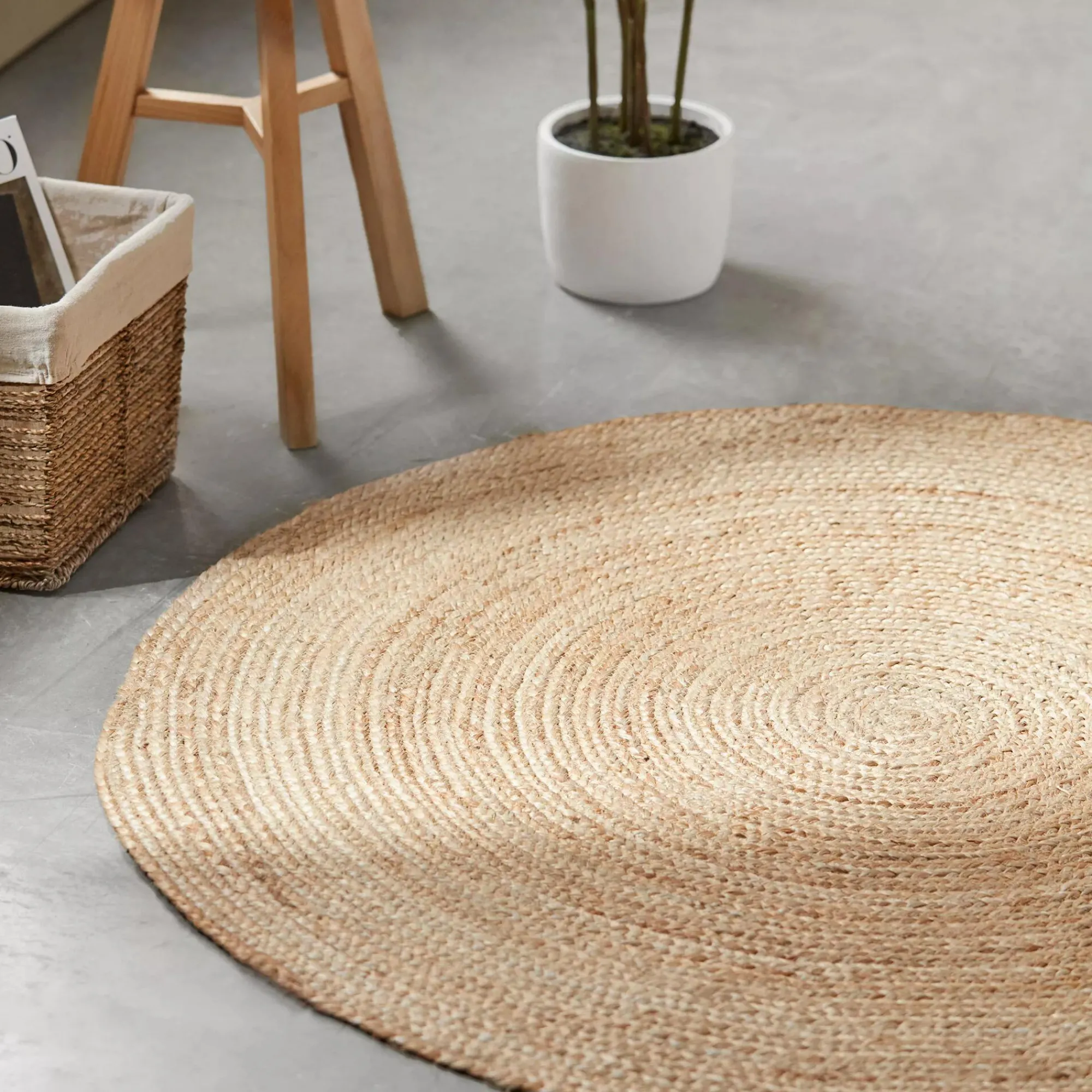 Bouclair Round Solid Jute Rug