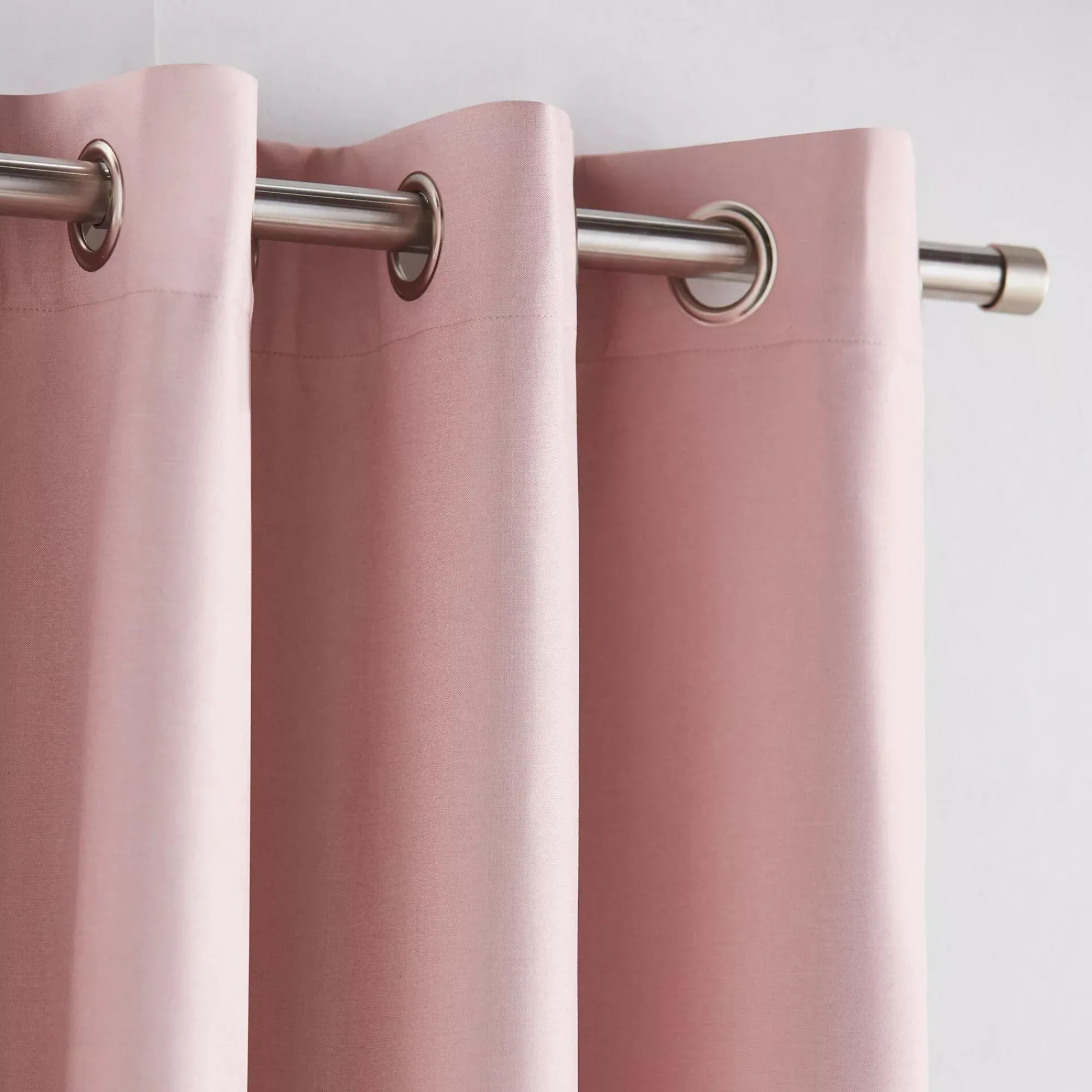 Discount Bouclair Vintage Pink Chambray Blackout Curtain