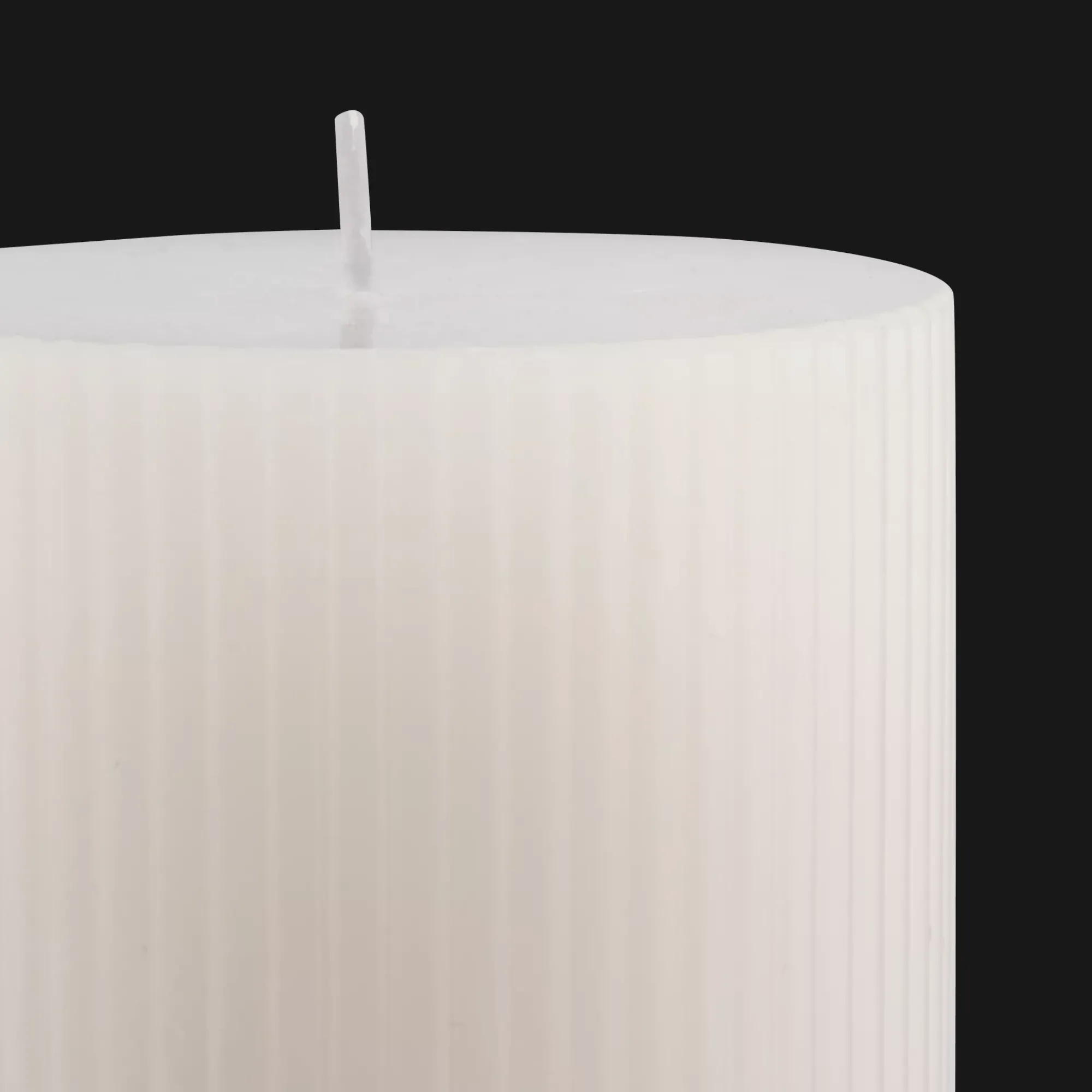 Sale Bouclair White Short Ribbed Candle
