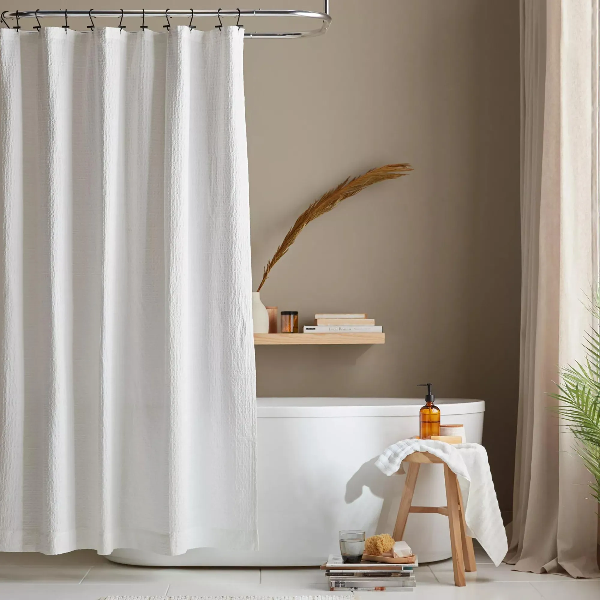 Outlet Bouclair White Waffy Essential Shower Curtain