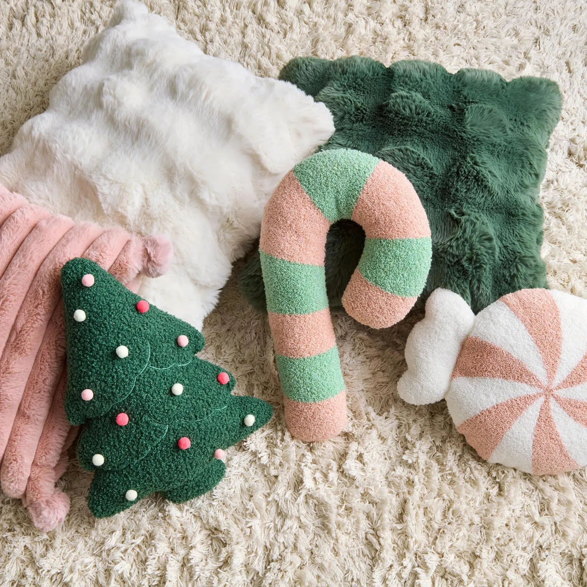 Sale Bouclair Xmas Tree Decorative Pillow